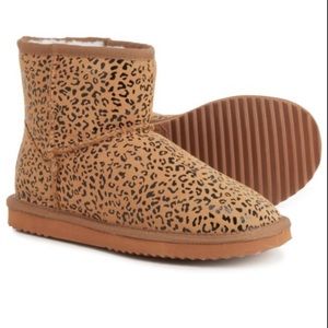 EMU Ridge Australia Women’s Faux Fur Shearling Sheepskin Lining Boot Size 10 NIB